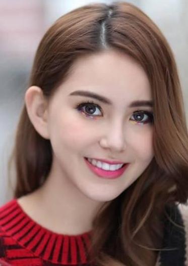 杨幂娜扎同款,杨幂娜扎同框烟熏妆