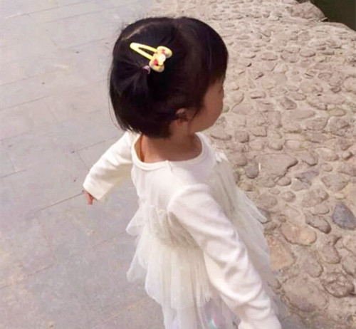 孩子半夜哭闹报警,面对6岁孩子哭闹家长正确做法