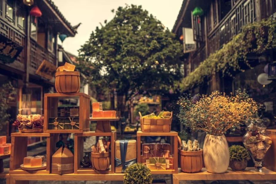 小镇如歌，且听风吟，大研、独克宗、理塘……