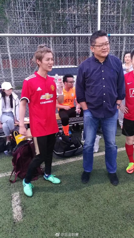 鹿晗溜冰视频集锦,鹿晗奔跑吧滑雪陈赫