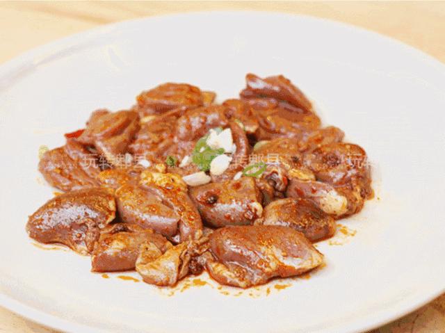 又一家高颜值花园音乐烤吧入驻郫都，趁五一快去痛快的搓一顿吧！