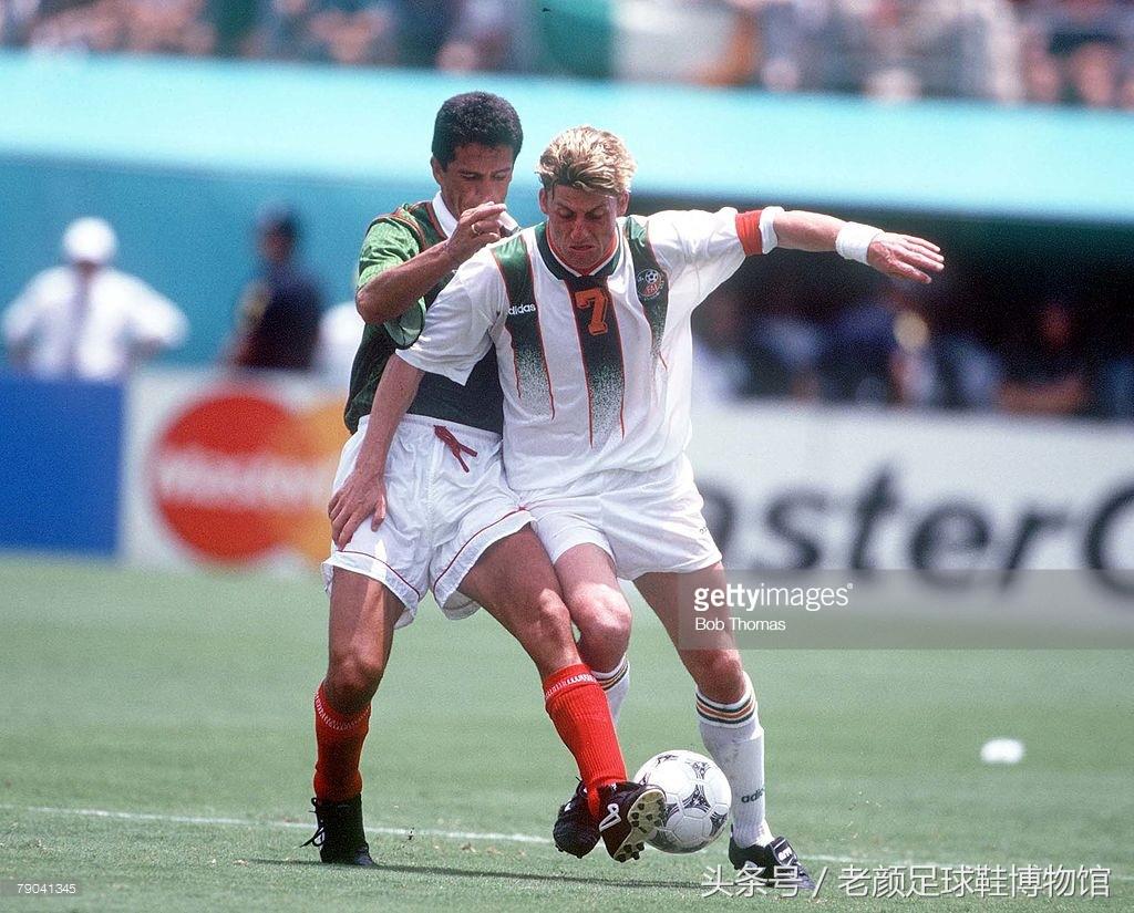 1994世界杯足球鞋回顾视频,2010世界杯足球鞋款式