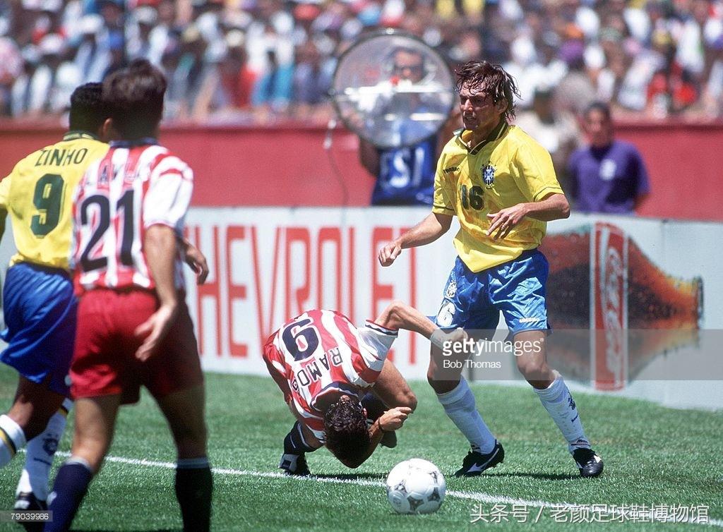 1970年世界杯足球鞋,2006世界杯猎鹰足球鞋