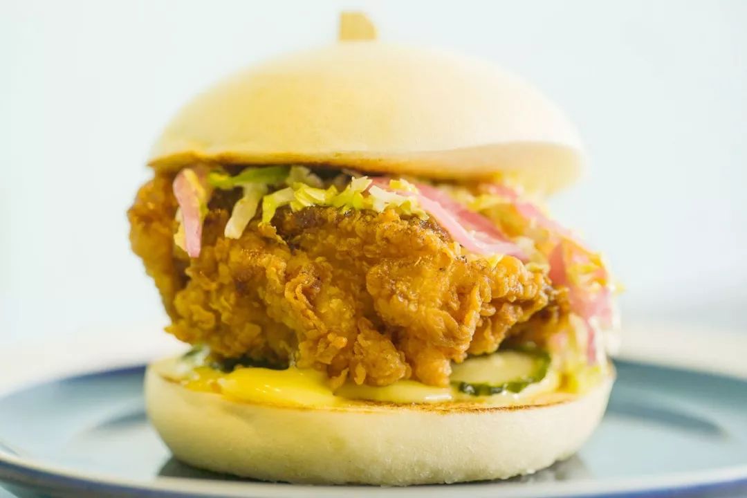 香港爱国女人,香港爱国霸气的女人