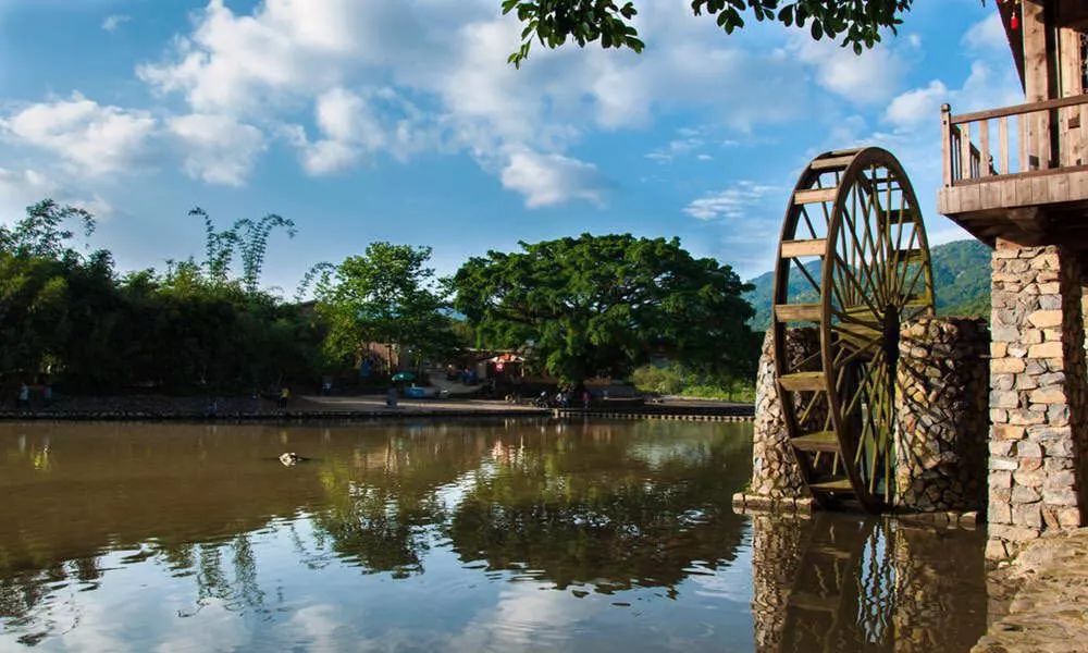 离厦门200公里的城市,离厦门十来分钟的小城