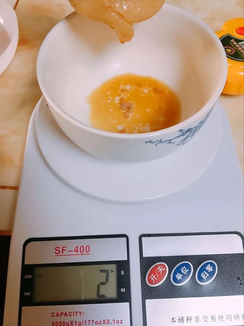 我带着秤和卷尺，去吃这几家小笼包！差点被赶跑