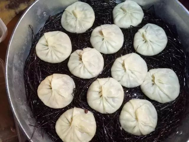 柳州螺蛳粉小城记忆,一碗螺蛳粉来一座城