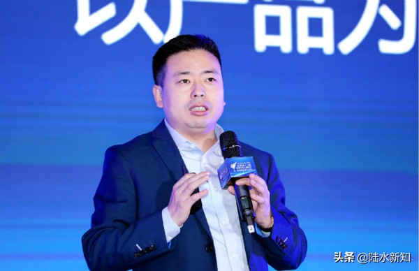 他靠卖鸭脖年收入超过30亿,他靠卖小吃摊成了亿万富翁