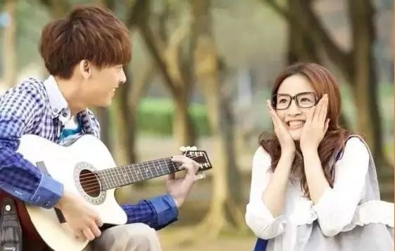 女友不回消息怎样挽回,女友说回不去了