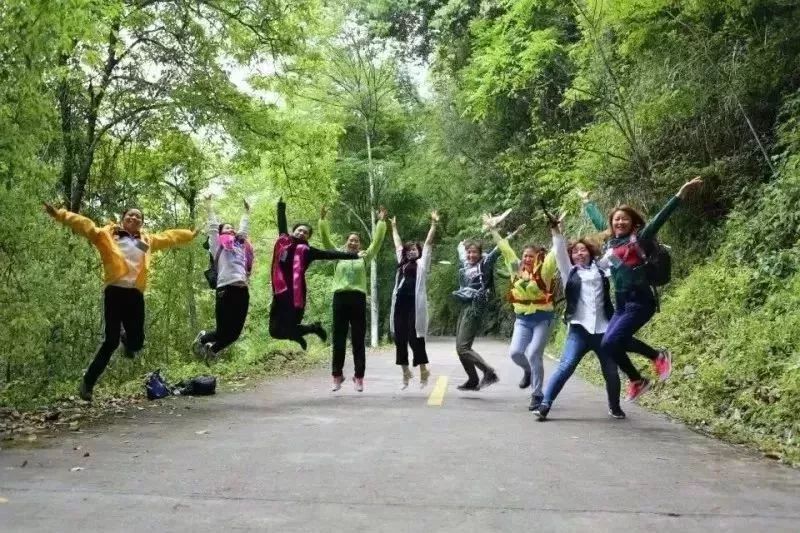 五一朝天旅游,踏青出游五一小长假怎么玩