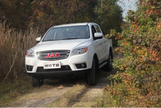 新款帅铃t6皮卡银色,江铃皮卡帅铃t6高配