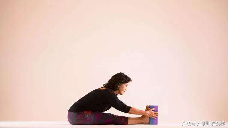 小腿粗壮一招搞定,小腿粗壮僵硬三个动作