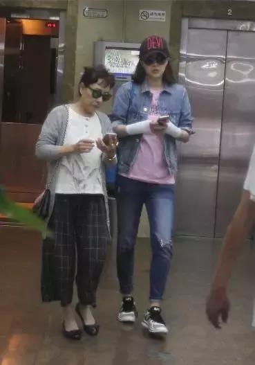 熊黛林产后带孩子,熊黛林被曝怀孕3个月