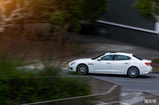 如何选择适合自己的顶级豪车品牌,豪车市场分析