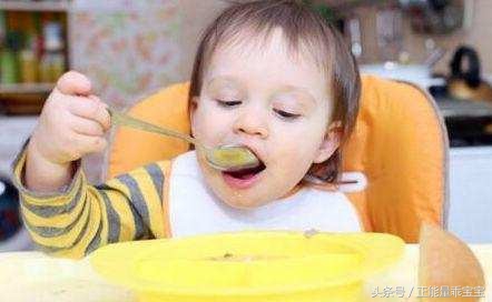 两岁孩子喂饭也不吃,不到2岁的孩子能喂饭吗