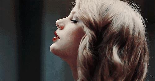 女人身上的香水味是什么很好闻 (你身上有他的香水味但没有我的贵)