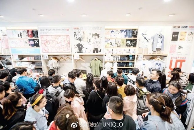 小猪佩奇穿越到现代第一集,小猪佩奇穿越到了现实世界