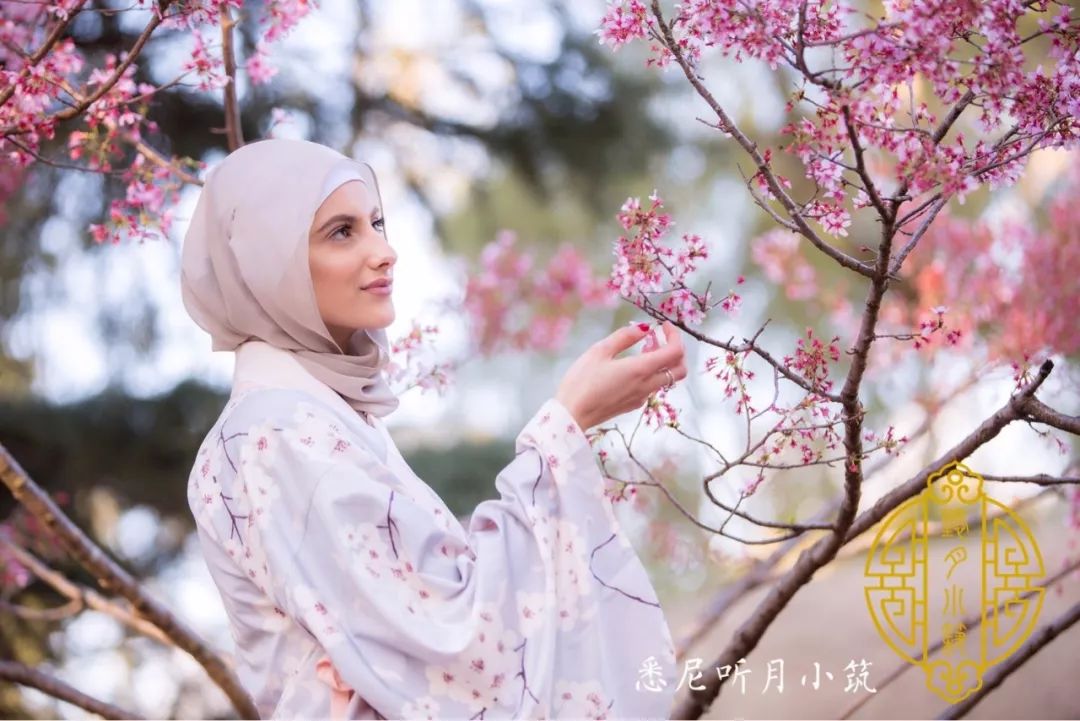 90后中国姑娘，在澳洲街美哭外媒