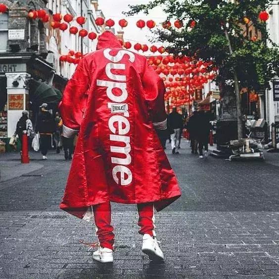 supreme最值得购买的单品,supreme值得入手的单品