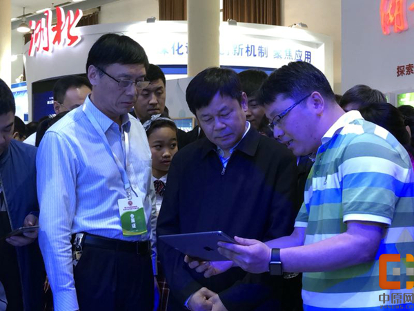 郑州二中亮相全国基础教育信息化应用展示交流活动现场带来独一无二的精彩