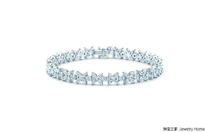 戒指哪种金属好点,戴着有分量的戒指应该选什么材质