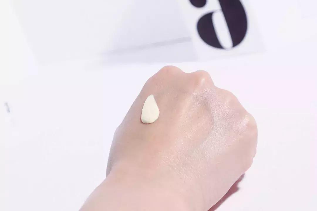 深种｜美白淡斑其实是最难的，难在专一