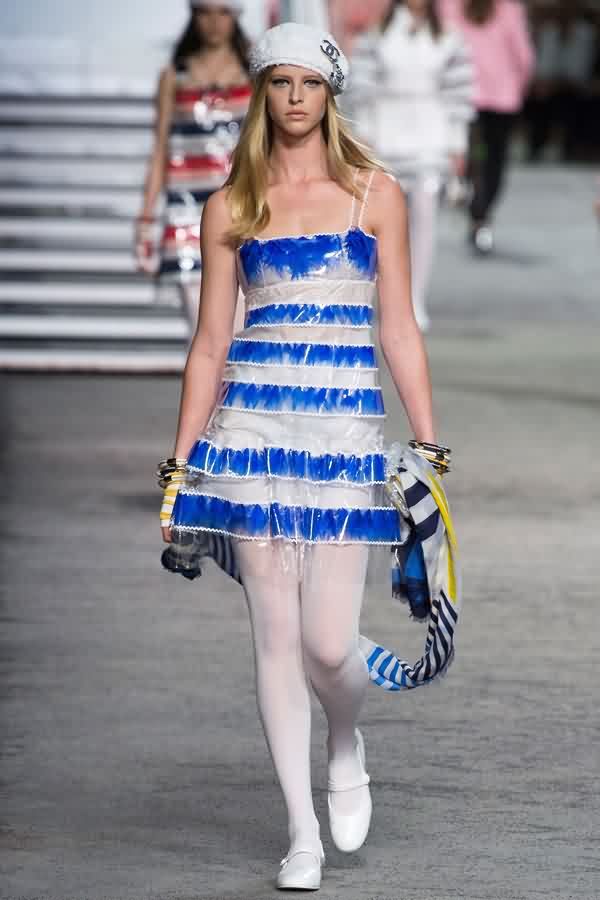 香奈儿巴黎时装秀价值多少,香奈儿巴黎皇宫大瀑布时装秀