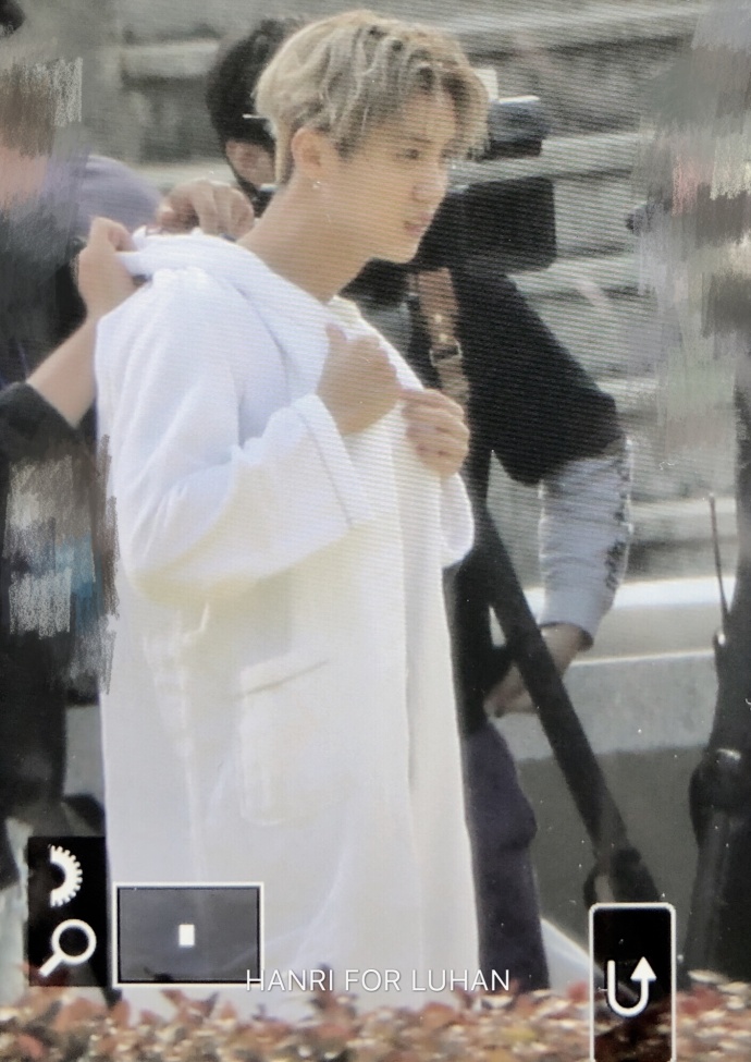 180510网曝《奔跑吧》苏州录制世界杯主题7号足球少年鹿开心的两个两百斤的孩子