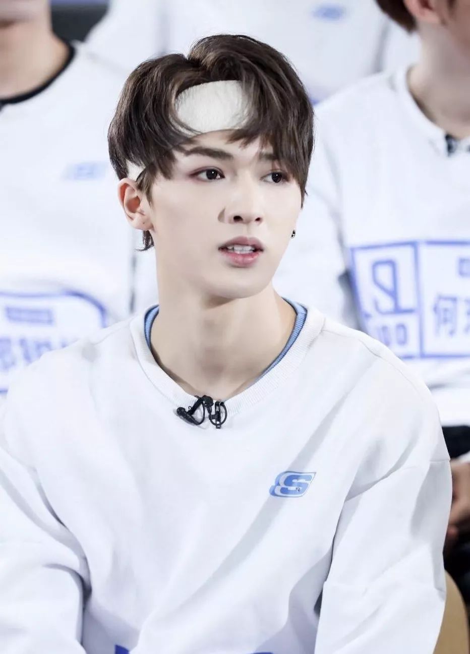 余文乐教你穿搭技巧,余文乐的穿搭风格搭配表