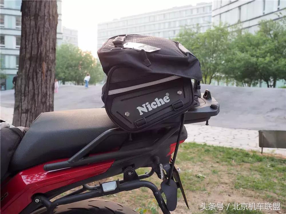 摩托车什么车型适合挂边箱,摩托车加装尾箱应该怎么选