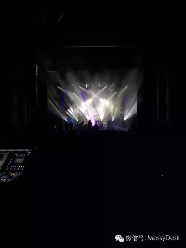 FlowersFriday｜Oakland那晚的2小时