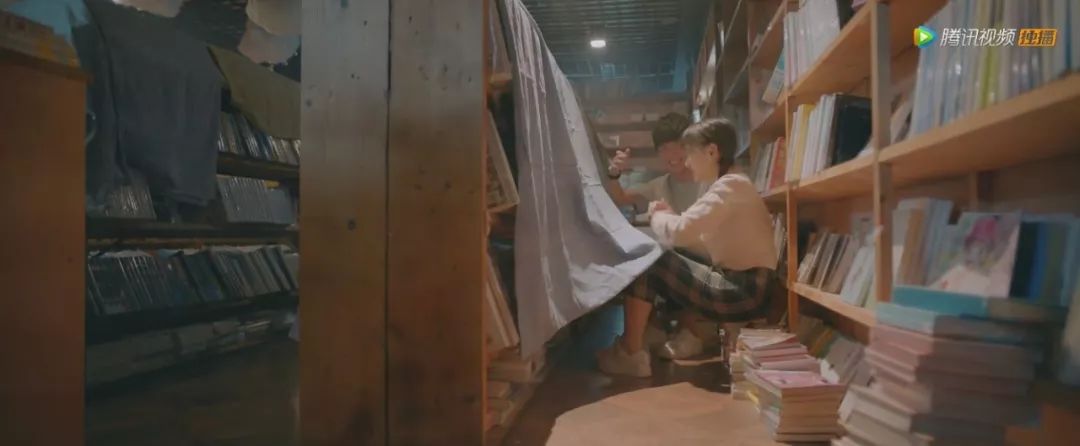 异地恋情侣没钱,异地恋没钱怎么谈