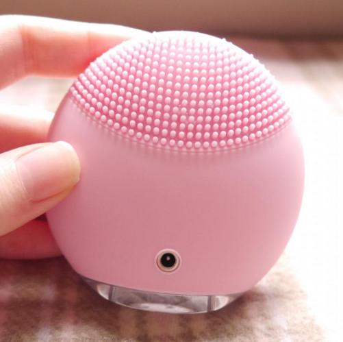 去闭口用神仙水还是极光水,奥尔滨和紫苏水哪个治闭口粉刺好