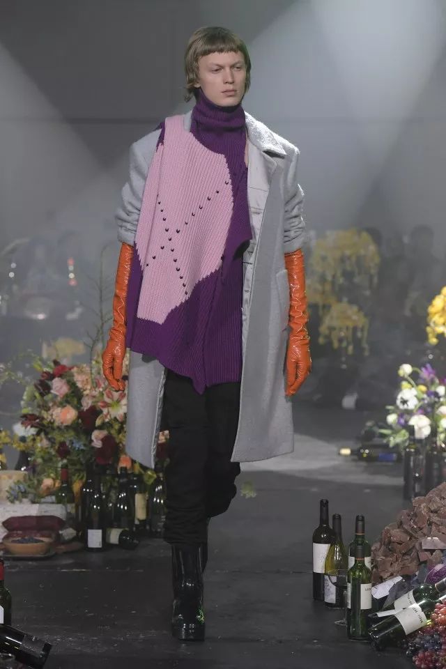 UNICOOL｜机能风逝去后，高级街头还能流行什么？