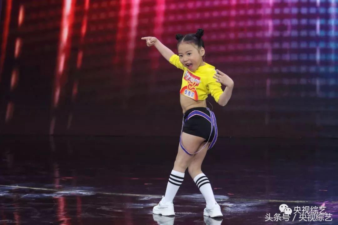 超女山路十八弯忐忑,山路十八弯完整版歌声