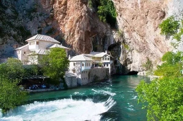 自由行免签证国家,与中国互免签证的13个国家