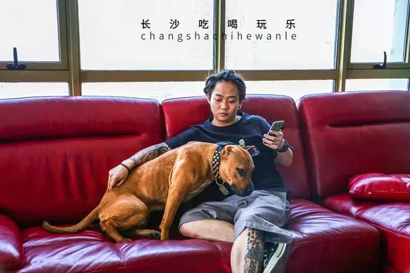 20分钟剪完一个男发算久吗,剪一个男发十五分钟