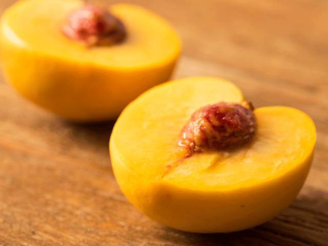 黄金桃采摘节等你来,油桃采摘节到来