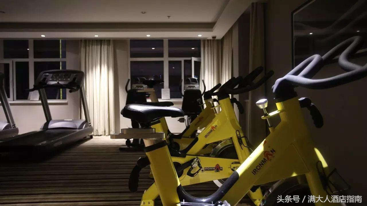 大连市中山区松云街日月明酒店,大连星海广场四季酒店