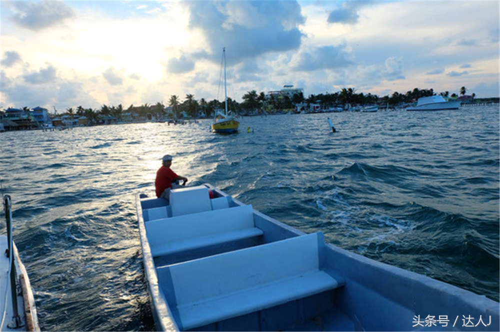 伯利兹大蓝洞好看吗,伯利兹大蓝洞有多深