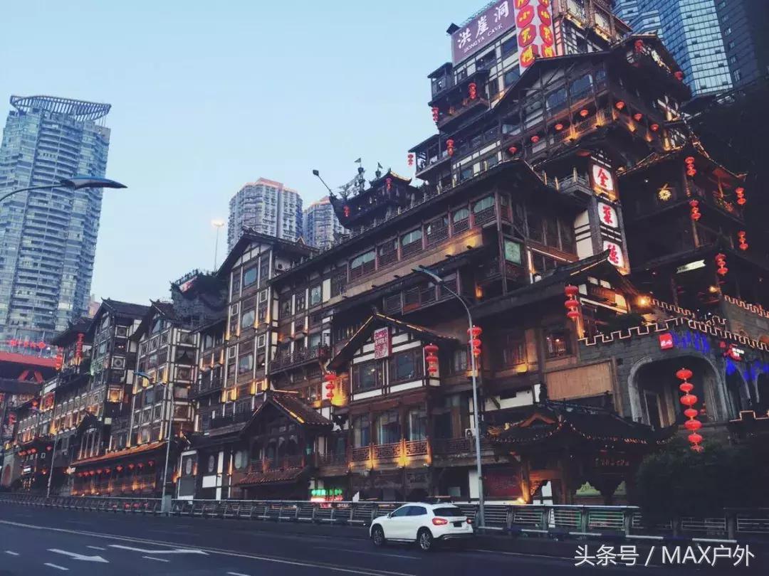 抖音上值得去的旅游景点,五色神湖景区