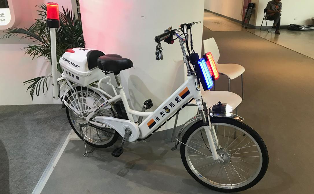 众星齐聚珠海航展,警博会新式装备