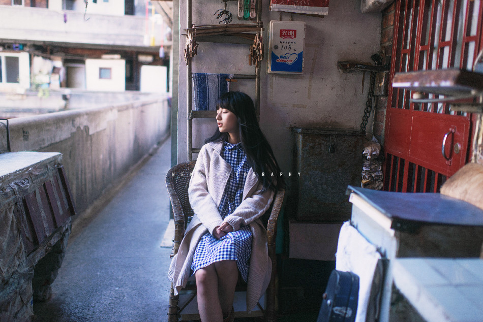 你要是不玩英雄联盟，咱们以后朋友都没得做