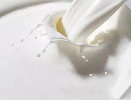 别让劣质*裤内**谋杀了你的子孙后代,这条丝滑透气、自降温的羊奶丝*裤内**值得所有男人拥有