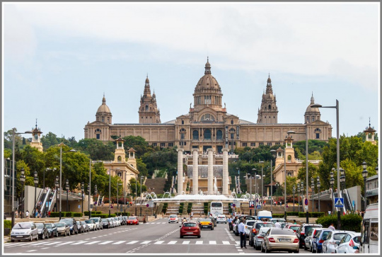 佳能5d2和80d哪个值得入手,80d佳能和5d2