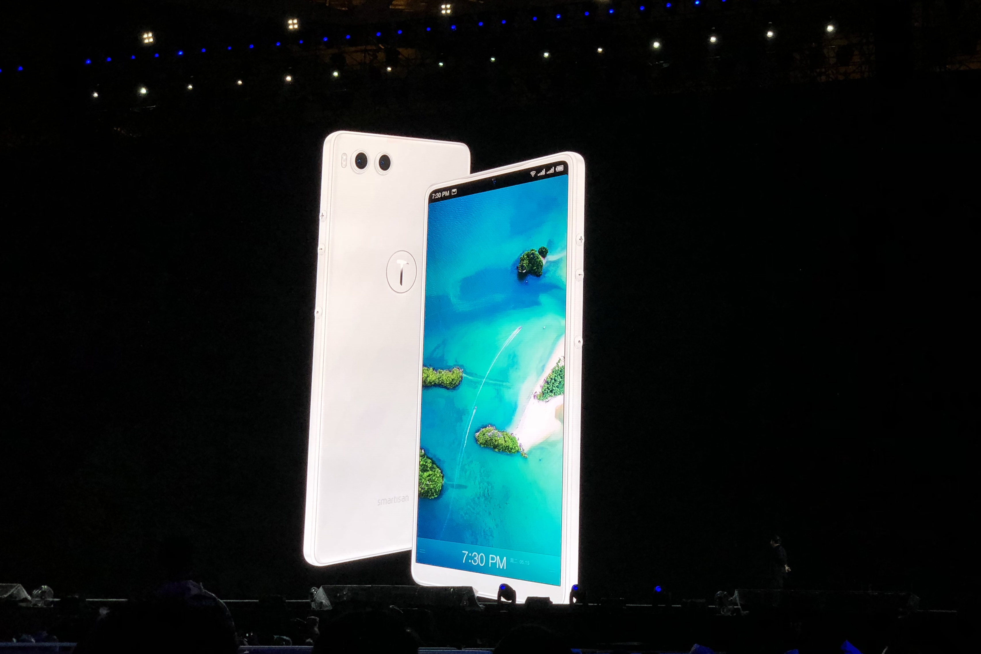 罗永浩透露坚果r1不卡,坚果r1罗永浩完整视频