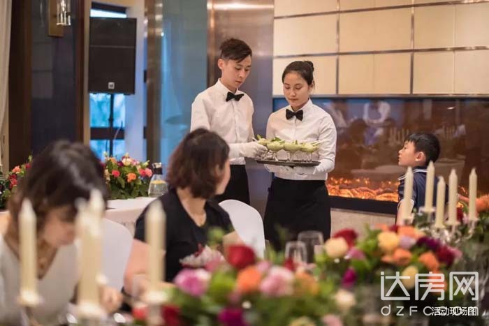 天誉生活学院：法式珍馐峰层誉鉴