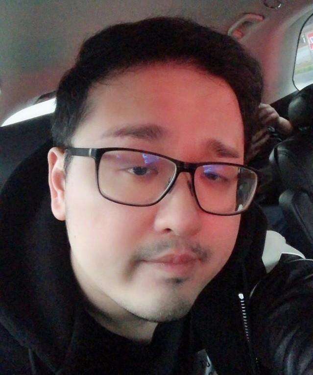 LOL：西卡：孙哥现在到处借钱，还差我的外账，这样下去快播不动了