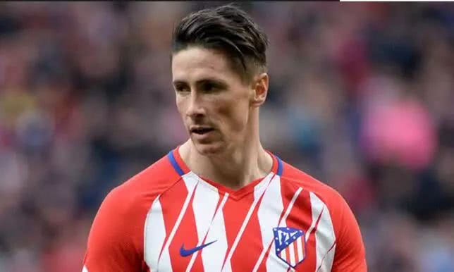 是他让我明白：满脸雀斑的男人也可以这么帅！