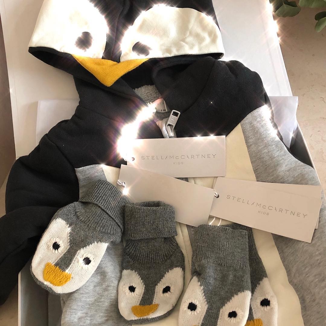 香港女首富传奇人物甘比,香港女首富甘比400亿身家